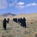 همایش کوهنوردی مادر و دختری بانوان شهرداری قم در کوه زاغر برگزار شد