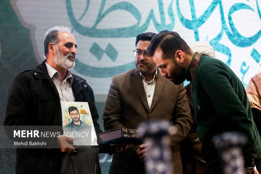 «فعالیت‌های فرهنگی و جشن‌های مردمی قم به مناسبت میلاد حضرت علی(ع) و روز پدر»
