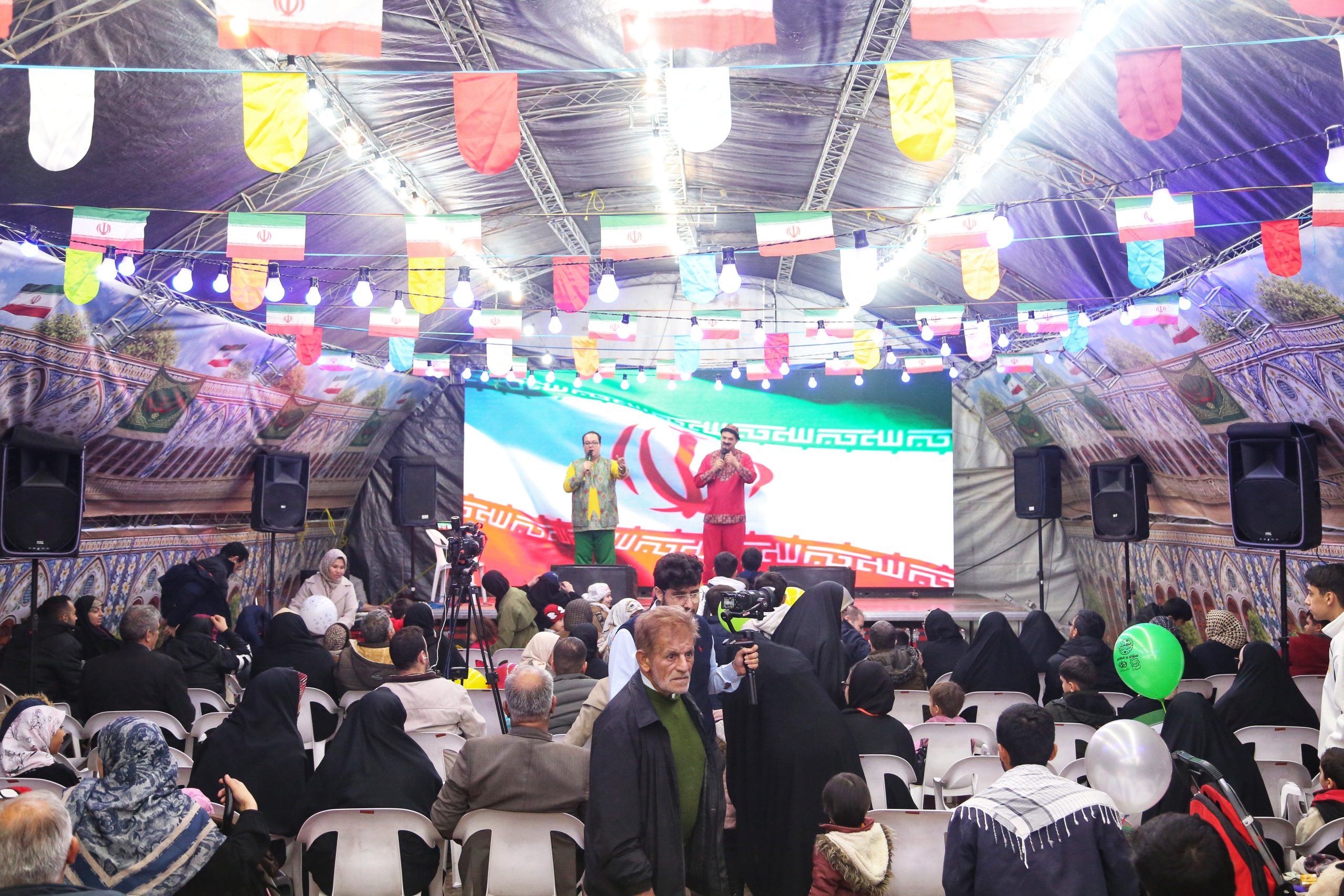 استیج زنده «عمو زنجیر باف» در سرای فرهنگی «مهدی، جان ایران» 