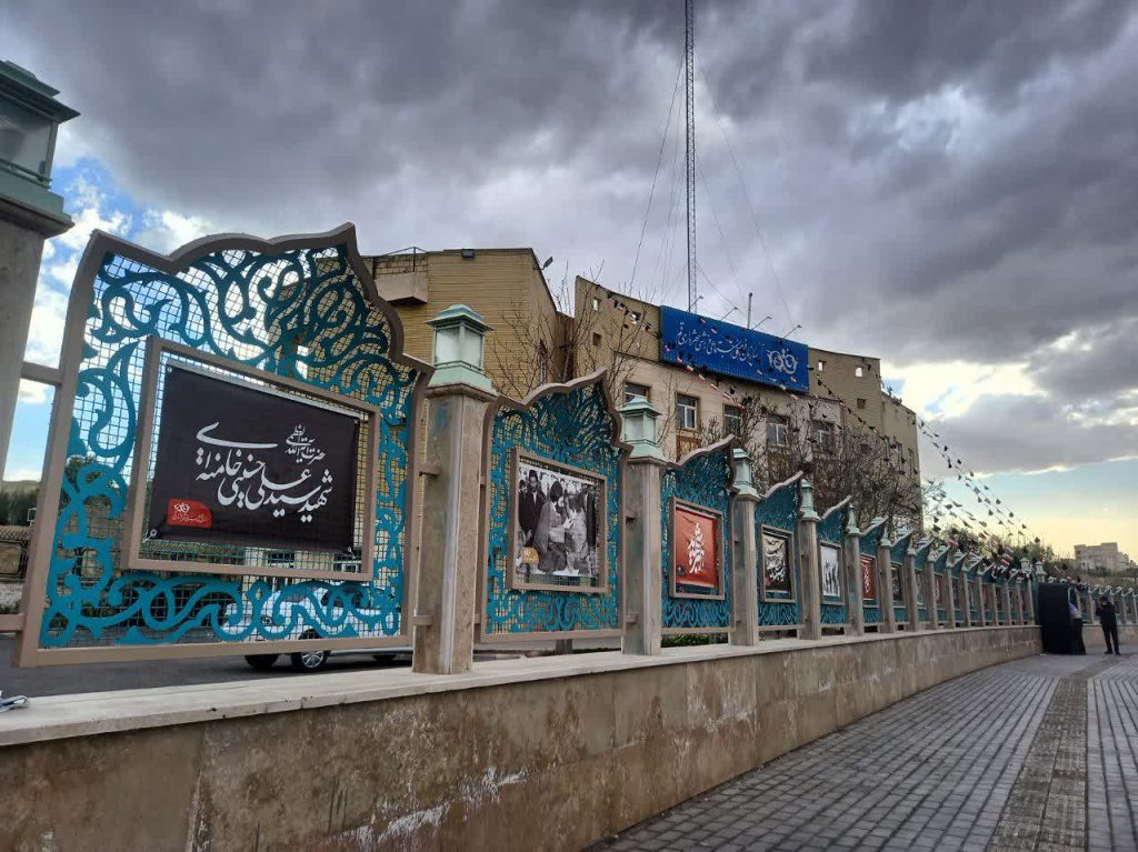 توزیع ۴۵ هزار اقلام فرهنگی در قم به مناسبت شهادت رهبر فرزانه انقلاب اسلامی توزیع ۴۵ هزار اقلام فرهنگی در قم به مناسبت شهادت رهبر فرزانه انقلاب اسلامی